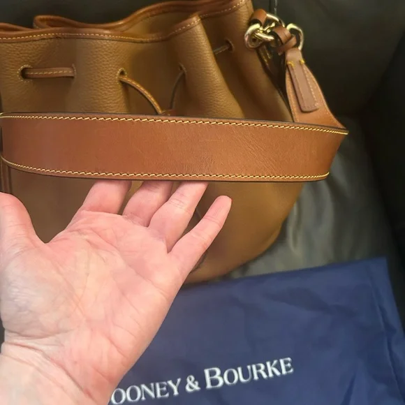 Dooney & Bourke Tan Leather Shoulder Bag - Picture 3 of 7